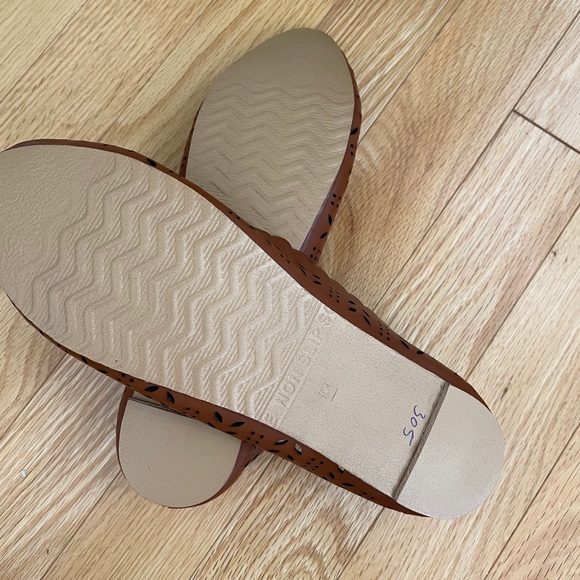 BNWT 💯 leather handmade brown, flats, jutti - Picture 9 of 9